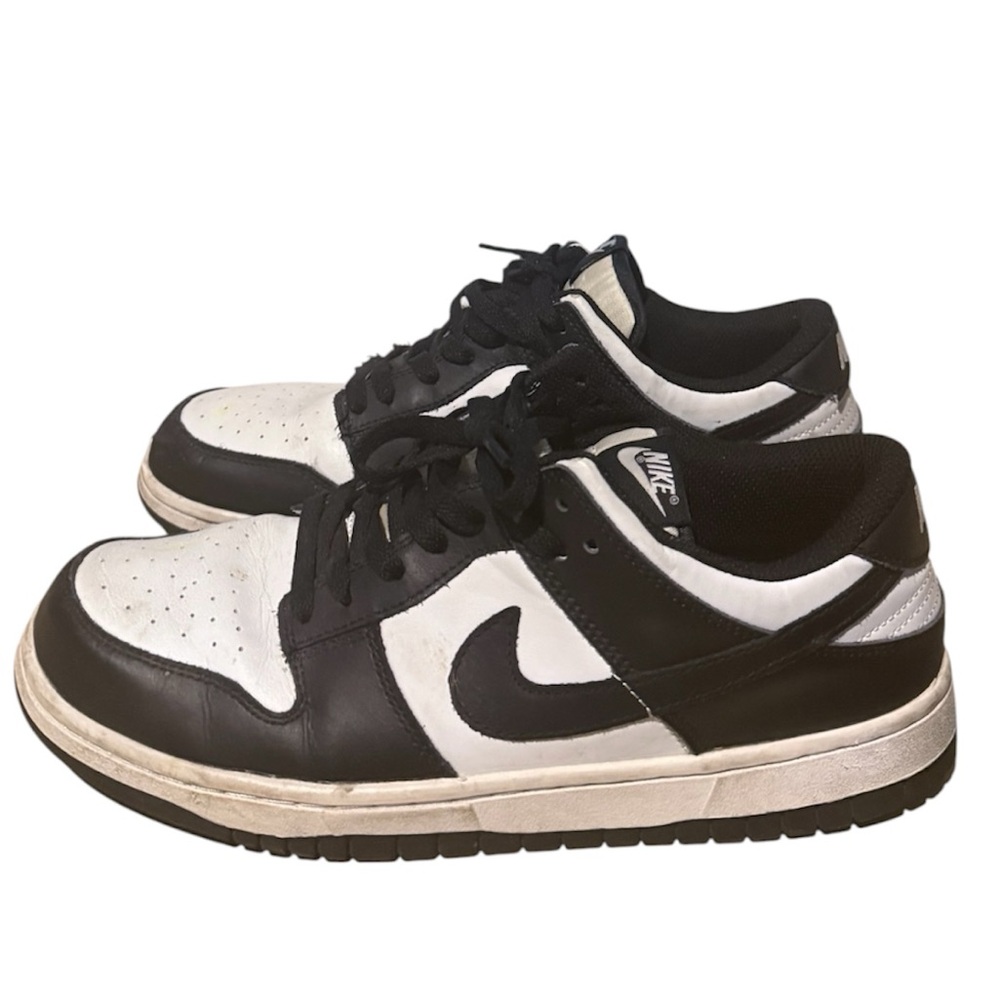 Nike Panda Dunks Sneakers